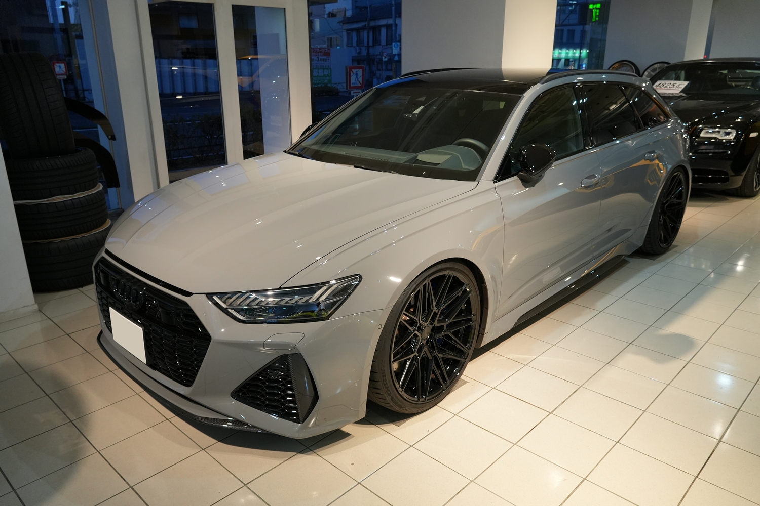 アウディ　RS6　中古　低走行　高年式　カスタム　ホイール　VOSSEN