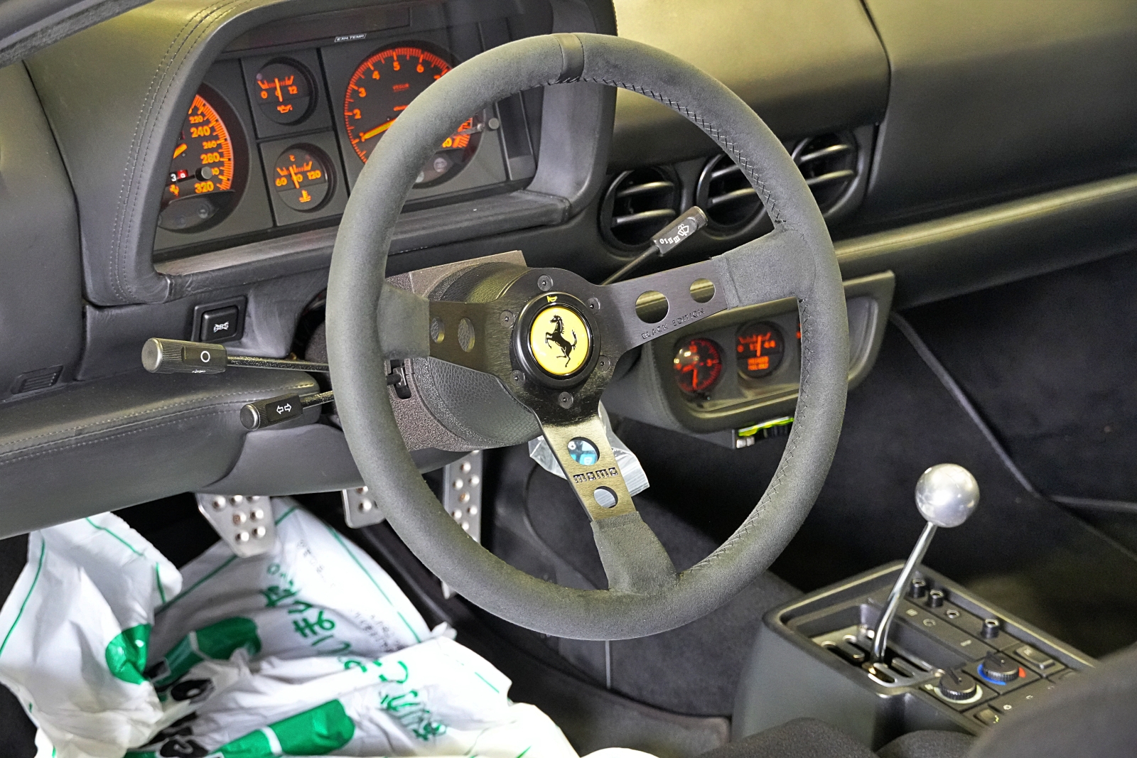 512TR カスタム ステアリング momo フェラーリ カスタム