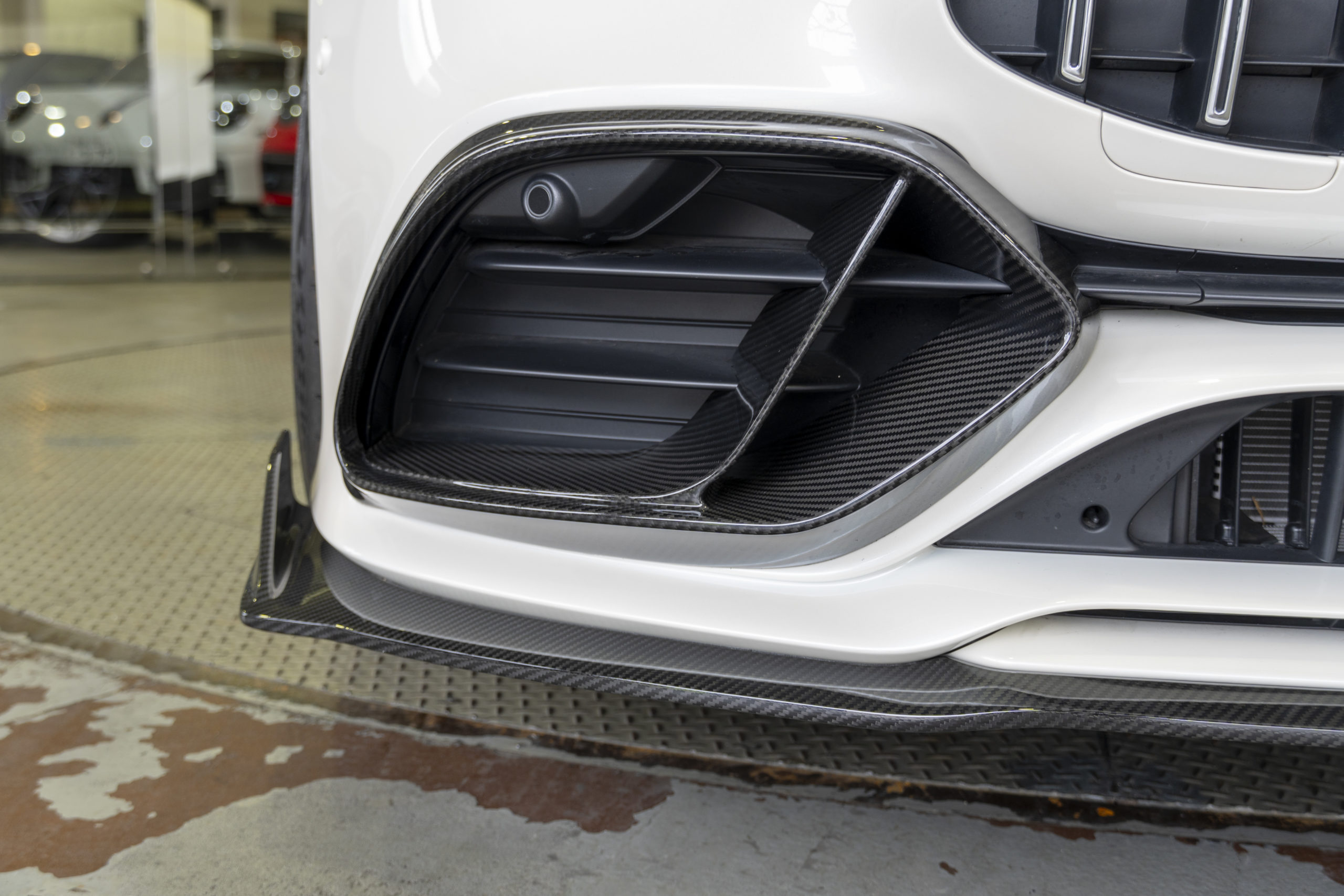 GT43　GT53　AMG　メルセデス　ベンツ　エアロ　ホイール　東京　ローダウン　カーボンパーツ