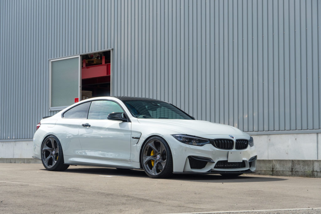 M4 × HRE