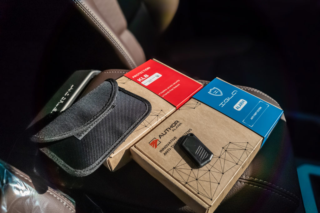 AUTHOR ALARM IGLA KEYLESSBLOCK COMPASS4G セキュリティ ランクル250 bond 浦和