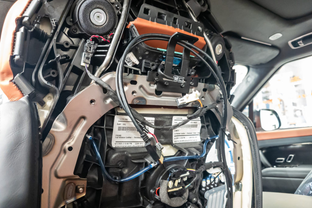 Landrover レンジローバースポーツ VISIT AndoroidBOX 地デジ TVチューナー リアモニター bond浦和